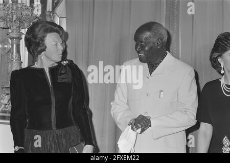 Queen Beatrix and Zambian President Kaunda, March 13, 1986, queens, presidents, state visits, The Netherlands, 20th century press agency photo, news to remember, documentary, historic photography 1945-1990, visual stories, human history of the Twentieth Century, capturing moments in time Stock Photo