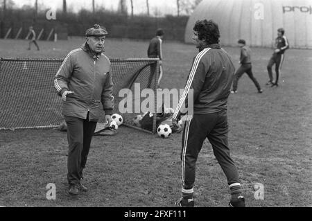 Feyenoord against Radnicki Nis 1-0 UEFA-cup. Jan van Deinsen (l