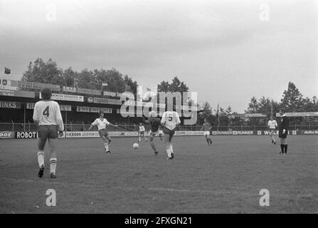 Four Nations tournament UEFA 1972 for youth teams, game moments Netherlands against Switzerland, August 8, 1972, sports, tournaments, soccer, The Netherlands, 20th century press agency photo, news to remember, documentary, historic photography 1945-1990, visual stories, human history of the Twentieth Century, capturing moments in time Stock Photo