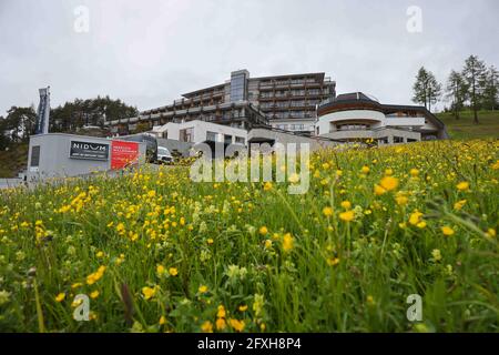 27 May 2021, Austria, Mösern: View of the Hotel Nidum, where the German national football team will be staying during their European Championship training camp in Tyrol. The training of the DFB selection before the European Championship finals will take place in Seefeld. Photo: Christian Charisius/dpa Stock Photo