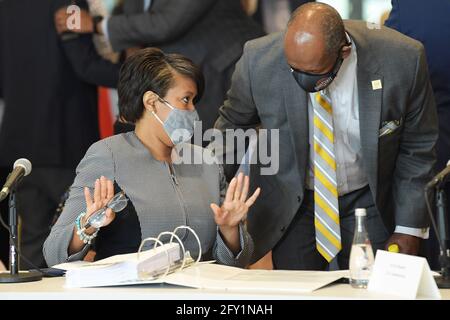 DC Mayor Muriel Bowser present her FY22 FairShot Budget Proposal during a DC council meeting, today on May 27, 2021 at Martin Luther King Public Library in Washington DC, USA. (Photo by Lenin Nolly/Sipa USA) Stock Photo