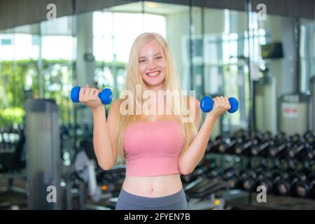 active lifestyles, workouts, stretching, active wear, yoga, yoga pants,  pushing yourself, physical fitness, training, running, exercising, healthy  liv Stock Photo - Alamy