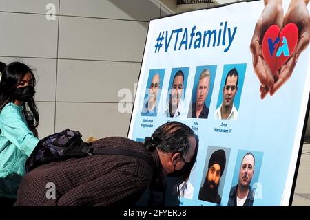 San Jose, USA. 27th May, 2021. Relatives mourn for victims of a mass shooting in San Jose, California, the United States, May 27, 2021. U.S. Santa Clara County officials said Wednesday night that a 10th person died in a mass shooting in San Jose, U.S. state California, after being sent to hospital. The shooting on Wednesday morning at a light-rail yard near downtown San Jose that left 10 people dead, including the gunman, is believed to be the deadliest mass shooting in the Bay Area. Credit: Wu Xiaoling/Xinhua/Alamy Live News Stock Photo