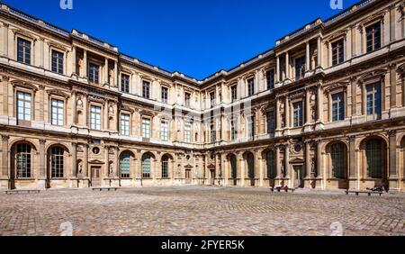 FRANCE. PARIS (75) LOUVRE MUSEUM.  COUR CARREE Stock Photo