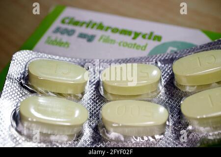 course of clarithromycin antibiotic prescription tablets in blister pack Stock Photo