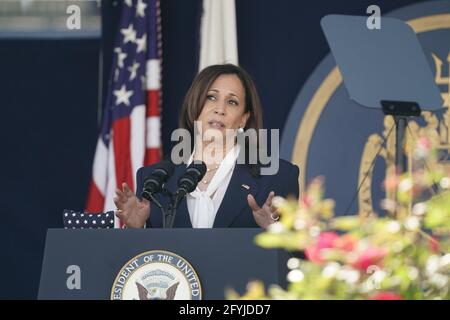 Annapolis, United States. 28th May, 2021. Vice President Kamala Harris delivers the keynote address for the United States Naval Academy Class of 2021 graduation and commissioning ceremony in Annapolis, Maryland on Friday, May 28, 2021. Photo by Alex Edelman/UPI Credit: UPI/Alamy Live News Stock Photo