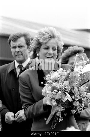 13.5.1988 Princess Diana during a walkabout visiting Rugby, Northants Stock Photo