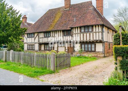 HEADCORN, UK - MAY 26, 2021: View of Grade II Listed The Chequers - cloth hall, built in 1480 in Headcorn, Kent Stock Photo