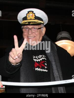 December 30, 2014, Pasadena, CA, USA: LOS ANGELES - DEC 30:  Gavin MacLeod at the Original ''Love Boat'' Cast decorates Princess Cruises' Rose Parade Float at a Rosemont Pavilion on December 30, 2014 in Pasadena, CA (Credit Image: © Kay Blake/ZUMA Wire) Stock Photo