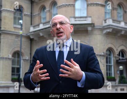 London, UK. 30th May, 2021. Nadhim Zahawi gives an interview outside the BBC Studios before appearing on 'The Andrew Marr Show'. Credit: Mark Thomas/Alamy Live News Stock Photo