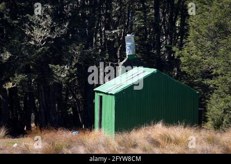 'Bealey Top Hut'' Musterer's hut on Bealey Spur track, Arthurs Pass, Canterbury, South Island, New Zealand Stock Photo