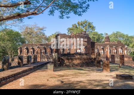 Ruins of the ancient Buddhist temple Wat Chang Rob on a sunny day. Kamphaeng Phet. Thailand Stock Photo