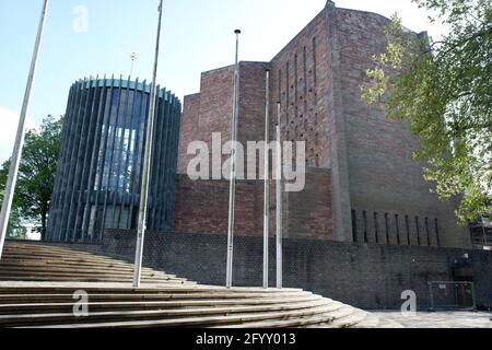Coventry University Next To Coventry Cathedral Stock Photo
