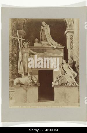 Monument of Clemens XIII in the Sint-Pieter, Rome, c. 1880 - c. 1904 ...