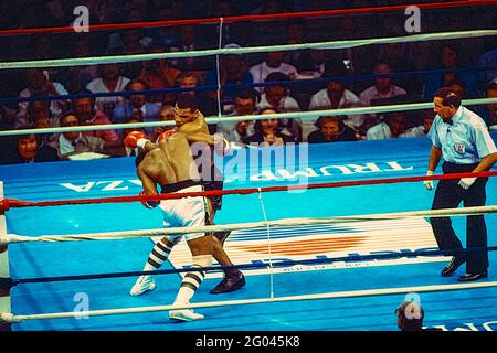 Mike Tyson vs. Michael Spinks in  heavyweight championship title fight where Tyson won in 91 seconds in the first round. Stock Photo