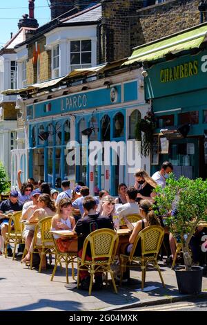 Shops and cafes, Lauriston Road, London, United Kingdom Stock Photo