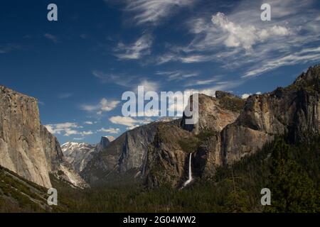 The Yosemite Valley as seen from the Tunnel View, the visitor's favorite vantage point at California's Yosemite National Park. Stock Photo