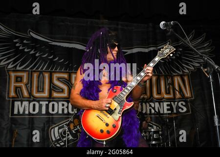 Long Beach, California, USA. 26th May, 2021. Frank Deville performs at the First Annual 'Run for the Rite' Festival and concert event to benefit veterans on Memorial Day weekend at the Long Beach Scottish Rite Cultural Centre in Long Beach, California.  Credit: Sheri Determan Stock Photo