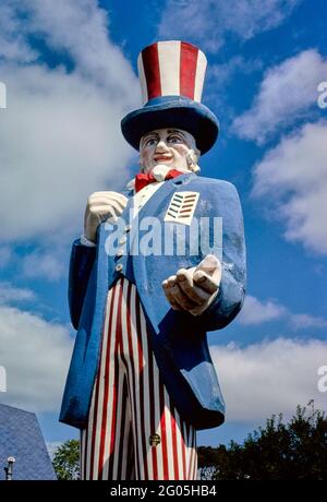 1980s America -  Uncle Sam Fast Food symbol, Toledo, Ohio 1988 Stock Photo