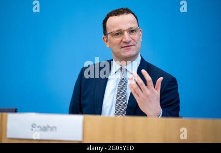 Berlin, Germany. 01st June, 2021. Jens Spahn (CDU), Federal Minister of Health, comments on the current Corona situation at the Federal Press Conference. Credit: Bernd von Jutrczenka/dpa/Alamy Live News Stock Photo