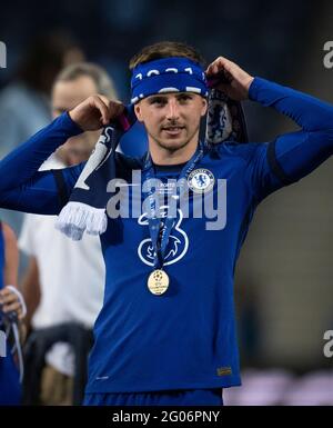Ryal Quay, UK. 29th May, 2021. Mason Mount of Chelsea following the UEFA Champions League Final match between Manchester City and Chelsea at The Est‡dio do Drag‹o, Porto, Portugal on 29 May 2021. Photo by Andy Rowland. Credit: PRiME Media Images/Alamy Live News Stock Photo