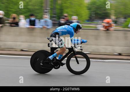 Turin, Italy. 08th May, 2021. Edward Ravasi (Team Eolo - Kometa) in full effort during an individual time trial.The Giro d'Italia took place from 8th to 30th May 2021. The first stage on May 8th was a time trial of 8 kilometers in the streets of Turin. The winner of this first stage is the Italian Filippo Ganna (Team Ineos Grenadiers). The winner of the final general classification is the Colombian Egan Bernal (Team Ineos Grenadier). (Photo by Laurent Coust/SOPA Images/Sipa USA) Credit: Sipa USA/Alamy Live News Stock Photo