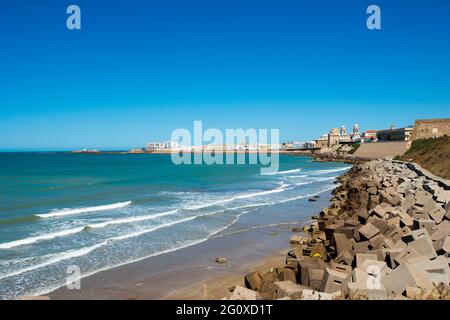Panoramic view of the Promenade and Victoria Beach in Cádiz Stock Photo