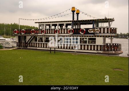 Southern Comfort River Cruiser - Horning, Norfolk Broads Stock Photo ...