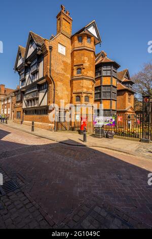 Eastgate House an Elizabethan mansion on Eastgate St Rochester Kent. Stock Photo