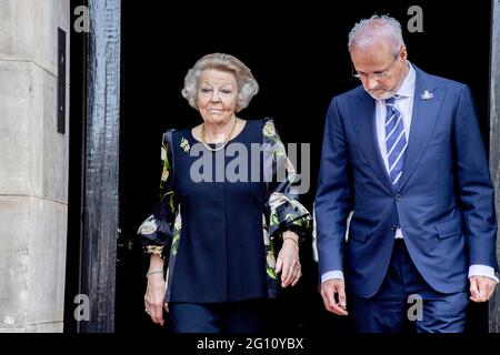 Amsterdam, Netherlands. 04th June, 2021. Princess Beatrix of the Netherlands presentsthe Silver Carnations from the Prince Bernhard Cultuurfonds to Joop and Janine van den Ende on Friday morning, June 4, 2021, Amsterdam, Netherlands, in the Royal Palace Amsterdam. Both the 2021 and 2020 laureates will receive their Zilveren Carnation. Due to the outbreak of the corona virus, the presentation of the Silver Carnations could not take place last year. Photo by Robin Utrecht/ABACAPRESS.COM Credit: Abaca Press/Alamy Live News Stock Photo