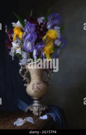Still life with splendid bouquet of flowers Stock Photo - Alamy