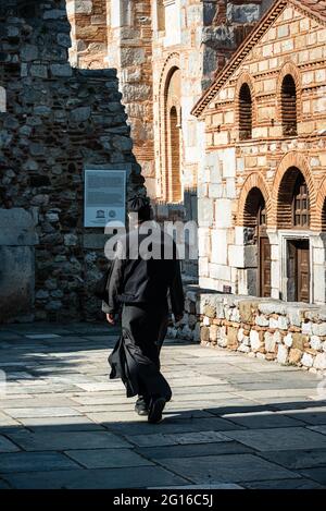 Hosios Loukas (Greek: Ὅσιος Λουκᾶς) is a historic walled monastery situated near the town of Distomo, in Boeotia, Greece Stock Photo
