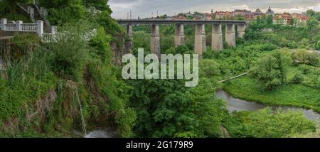 Novoplanivskiy Bridge across the Smotrych River Canyon, Kamianets-Podilskiy, Ukraine Stock Photo