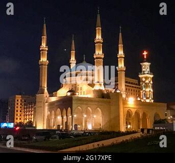 Mohammad Alamin Mosque and Saint George Maronite Cathedral, Beirut, Lebanon Stock Photo
