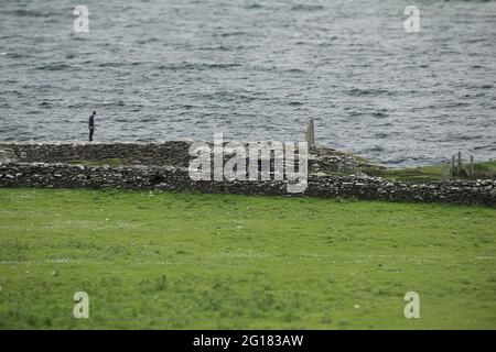 Prehistoric Dun Beag fort in Dingle Peninsula, Ireland with the view of the North Atlantic Ocean. Stock Photo