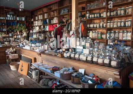 Giftware store in the historic colonial village of  Evandale, northern Tasmania, Australia Stock Photo