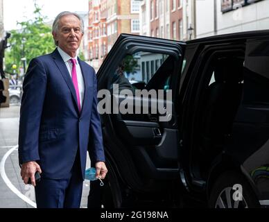 London, UK. 6th June, 2021. Former Prime Minister, Tony Blair, leaves the BBC Studios after appearing on 'The Andrew Marr Show'. Credit: Mark Thomas/Alamy Live News Stock Photo