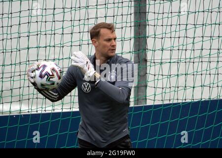 Seefeld, Austria. 06th June, 2021. Soccer: National team, training camp. Germany's goalkeeper Manuel Neuer in action during training. Credit: Federico Gambarini/dpa/Alamy Live News Stock Photo