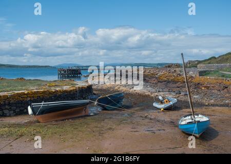 Portencross, Scotland, UK. 6th June 2021. UK Weather: The tide is out at Portencross harbour. Credit: Skully/Alamy Live News Stock Photo