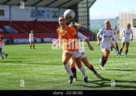 Cumbernauld, UK. 06th June, 2021. Niamh Farrelly (#17) of Glasgow City FC during the Scottish Building Society Scottish Women's Premier League 1 Fixture Glasgow City FC vs Rangers FC, Broadwood Stadium, Cumbernauld, North Lanarkshire, 06/06/2021 | Credit: Colin Poultney/Alamy Live News Stock Photo