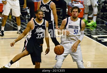 24 de septiembre de 2018 los Angeles, CA..LA Clippers Center Boban  Marjanovic (51) en los Angles Clippers Media Day en el centro de  entrenamiento el 24 de septiembre de 2018. (Foto de