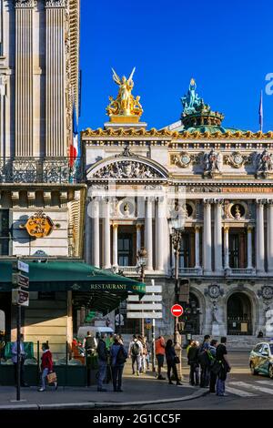 'CAFE DE LA PAIX' AND OPERA GARNIER IN PARIS, FRANCE Stock Photo