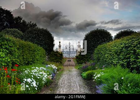 Dunrobin Castle, castle, garden, gardens of Sir Charles Barry, baroque garden, italian coastal garden, parterre, gate, way, ancestral seat Clan Stock Photo