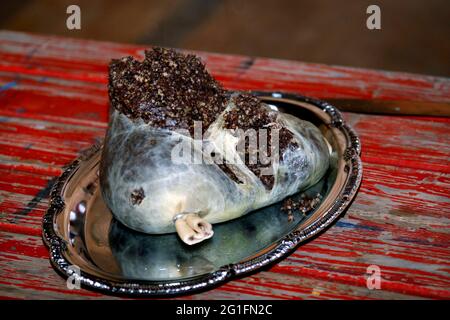 Haggis ceremony, haggis, stuffed sheep's stomach, Scottish national ...