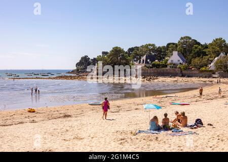 Carnac (Brittany, north western France): Beaumer Beach Stock Photo