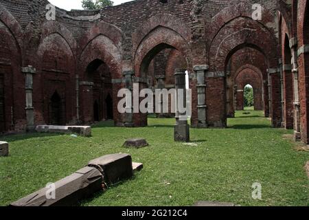 The remaining of Darasbari Mosque, the largest mosque in Bangladesh now in ruins. Located in Shibganj in Chapai Nawabganj, the mosque was built in 1479 AD by Shamsuddin Abul Muzaffar Yusuf Shah Shibganj. Bangladesh. May 30, 2009. (Source: www. Banglapedia.com) Stock Photo