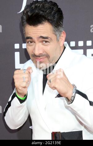 Hollywood, CA. 2nd June, 2021. Omar Chaparro at arrivals for 7th & UNION World Premiere at the Los Angeles Latino International Film Festival (LALIFF) Opening Night, TCL Chinese Theatre, Hollywood, CA June 2, 2021. Credit: Priscilla Grant/Everett Collection/Alamy Live News Stock Photo