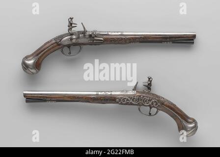 L g 2 gun hi-res stock photography and images - Alamy