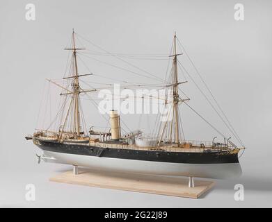 Model of An IronClad Ram Ship. Polychromed and witnessed block model of a ram tower vessel, the base board is missing. It has the government arms on the mirror and gold-plated carving. The model has a flat deck; It has a ramsteven, round steering, stir with rounded leaves, and two double-leaf screws. The steering wheel stands entirely on the main deck; No build-up are built on the deck, apart from a few roasts and strips, the gunpost with two cannons and a bridge between the dome and the chimney. The railing is double for cage beverage. The model has five sloops in Davits. The seam is complete Stock Photo