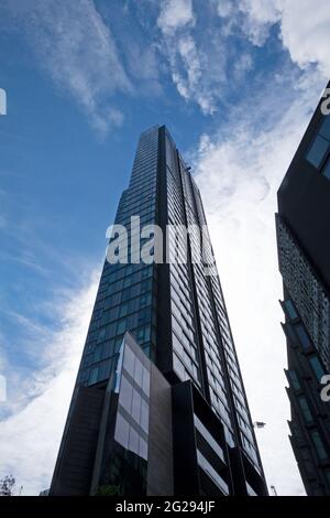 Carrara Tower mixed use high rise apartments, hotel, retail space and offices new building at 250 City Road in Islington London EC1  KATHY DEWITT Stock Photo